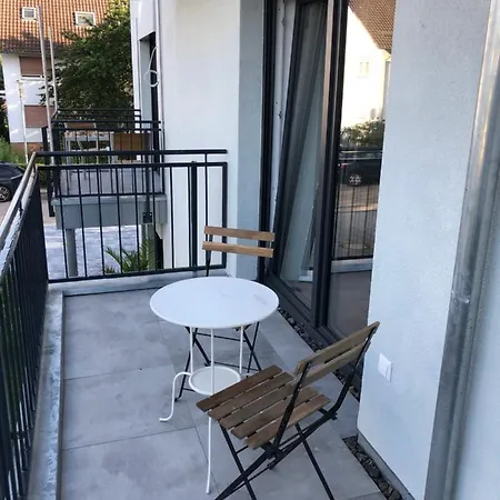 Modernes Apartment Gondelsheim Exterior photo